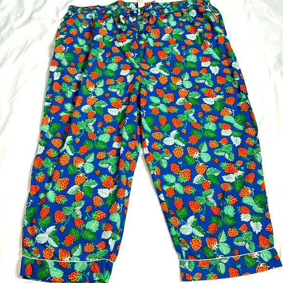 PrintFresh Strawberry Fields Sleep set Pajamas - Picture 4 of 6